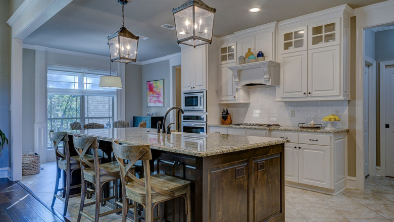 10 Expert Kitchen Staging Tips That Sell Homes Fast