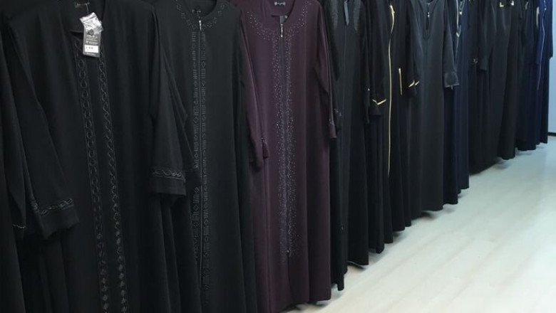 The Ultimate Guide to Buying the Perfect Open Abaya for Umrah in Dubai