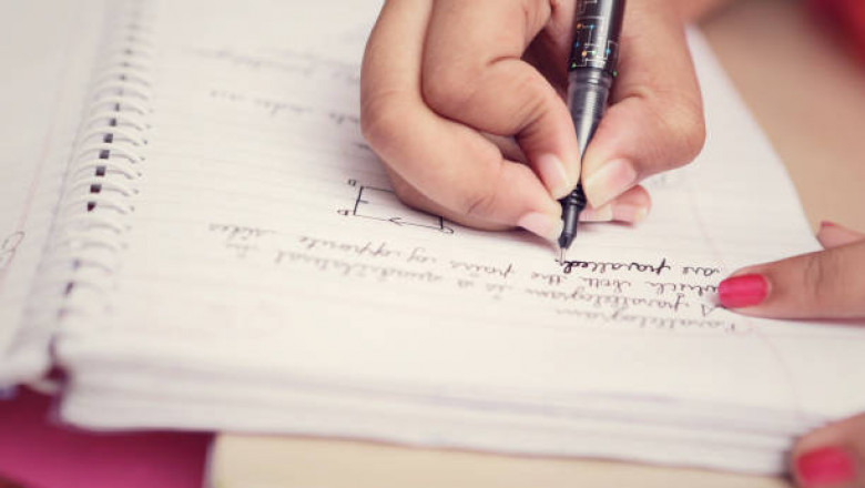 Top 7 Reasons Students Search 'Write My Essay Online'