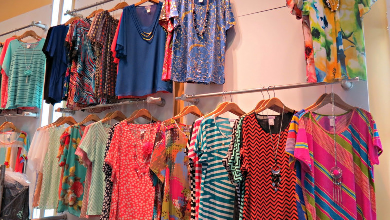 UK Wholesale Scarves: The Best Suppliers You Should Know About