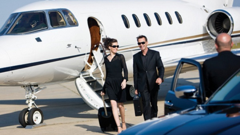 Premium Limo Service NYC by Famous Drive – Travel with Distinction