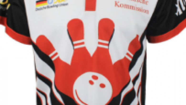 Why Custom Bowling Shirts Are the Hottest Trend Right Now