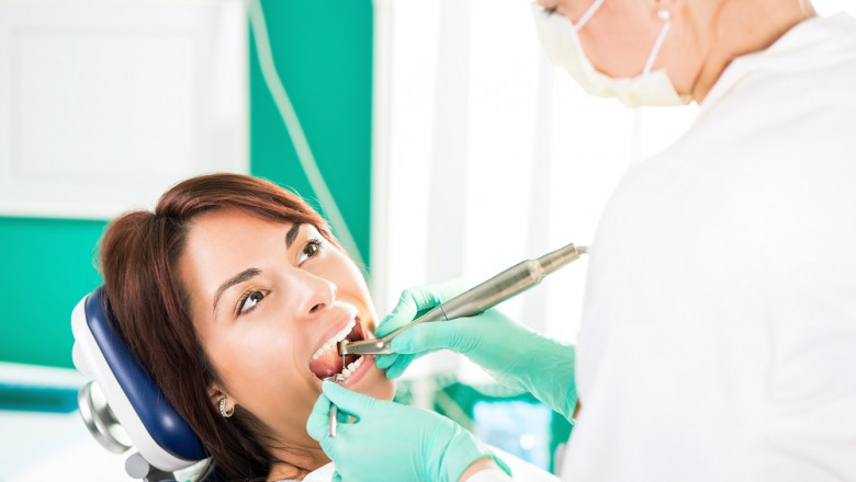 The Cost of Dental Crowns in Dubai: Factors That Influence the Price and Insurance Coverage