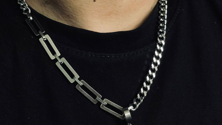 Chrome Hearts Necklace A Symbol of Luxury and Style