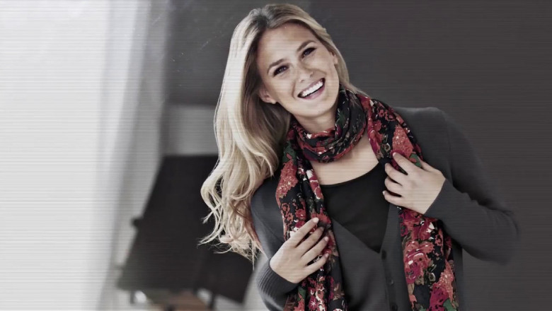 Wholesale Scarves UK with Irresistible Charm